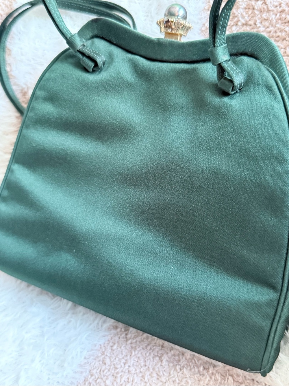 Judith Leiber Forest Green Satin Occasion Bag Crystal Pearl Closure NWT - Picture 3 of 6
